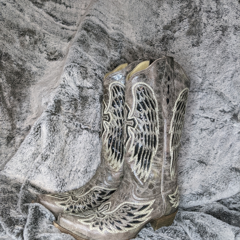Cowboy boot with sparkle